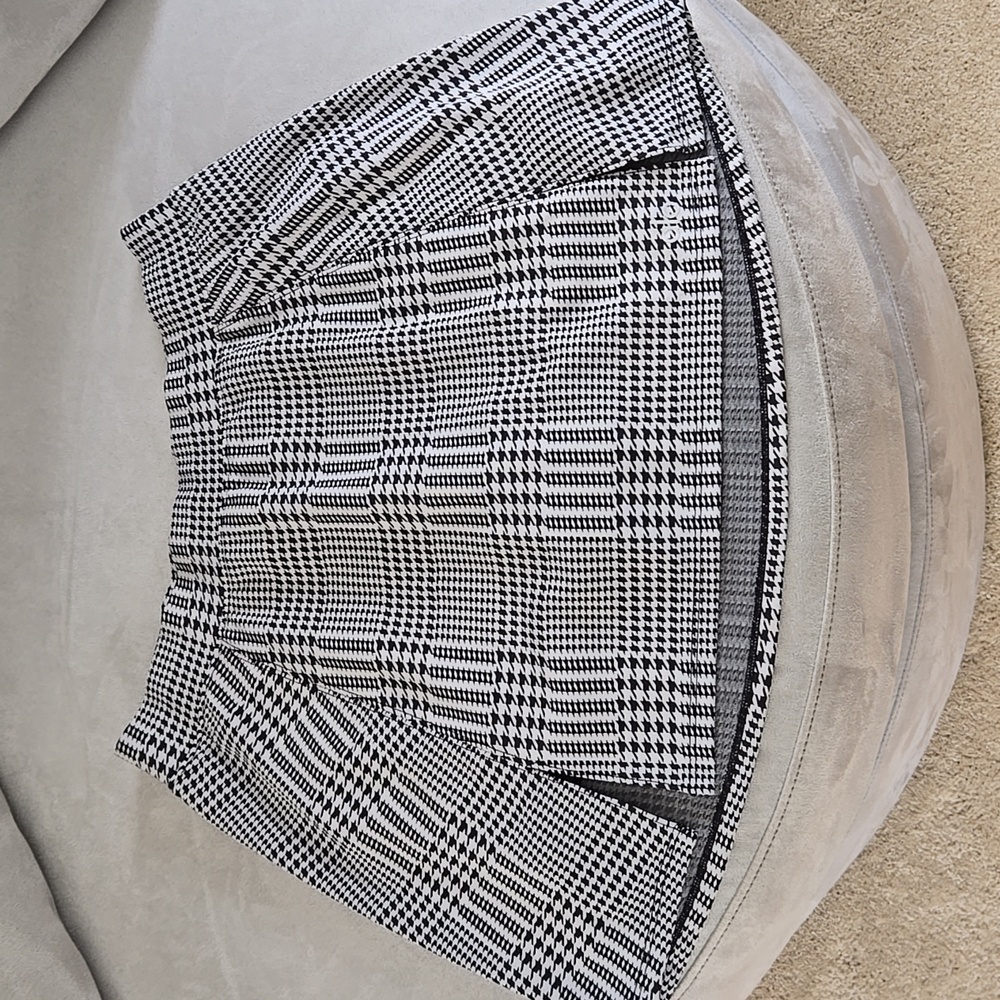 Alo Jacquard Glenplaid Tennis Skirt - Picture 3 of 6